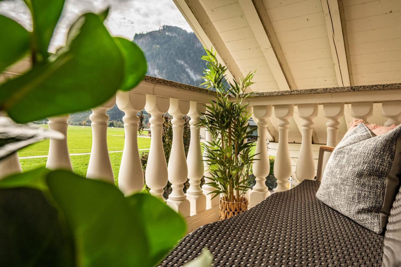 Gaestehaus Wiesengrund & Apart Sporer Mayrhofen Exterior foto