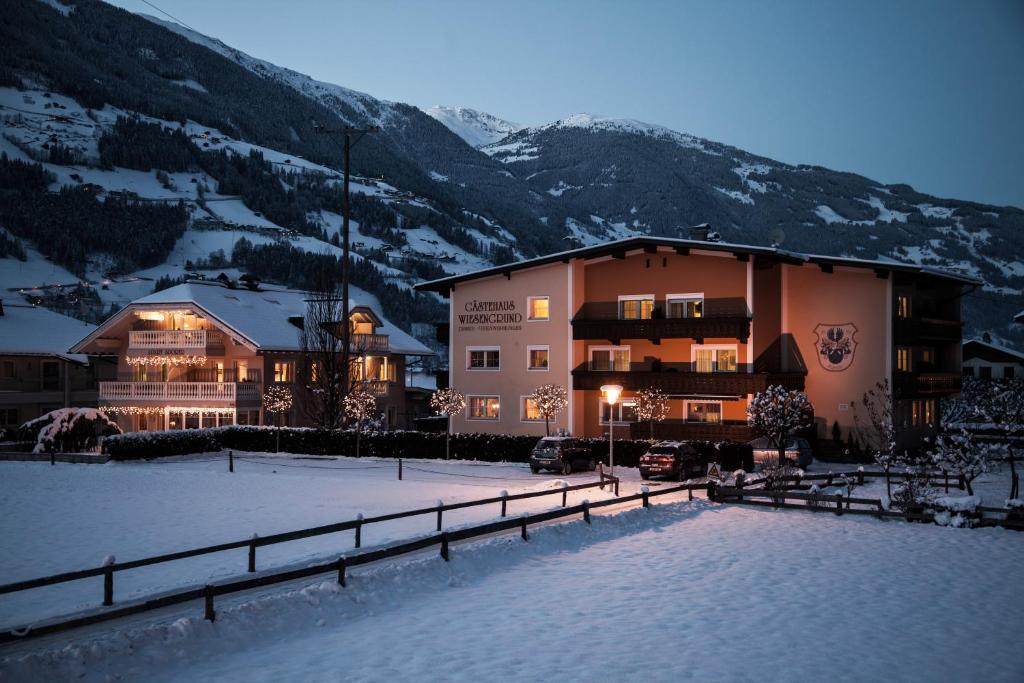 Gaestehaus Wiesengrund & Apart Sporer Mayrhofen Exterior foto