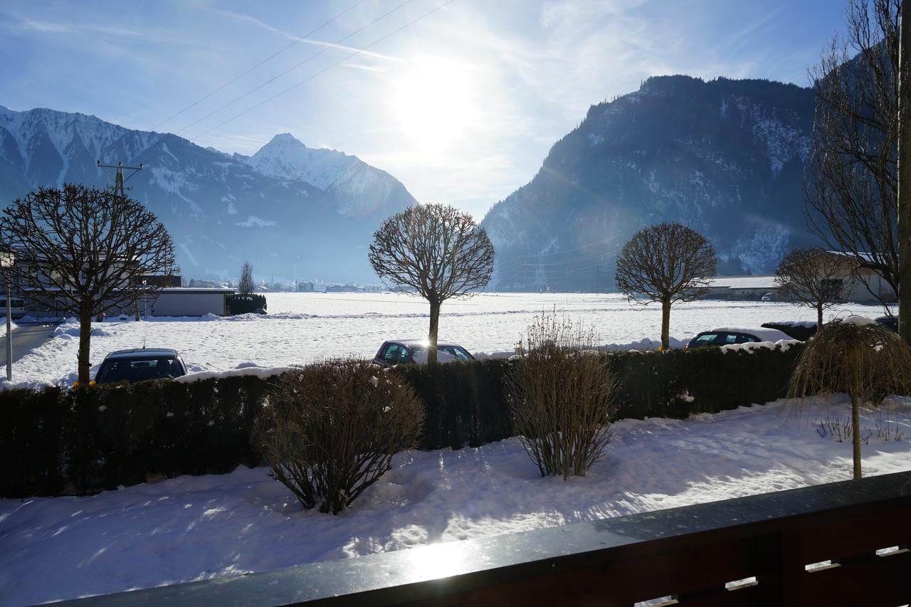 Gaestehaus Wiesengrund & Apart Sporer Mayrhofen Exterior foto